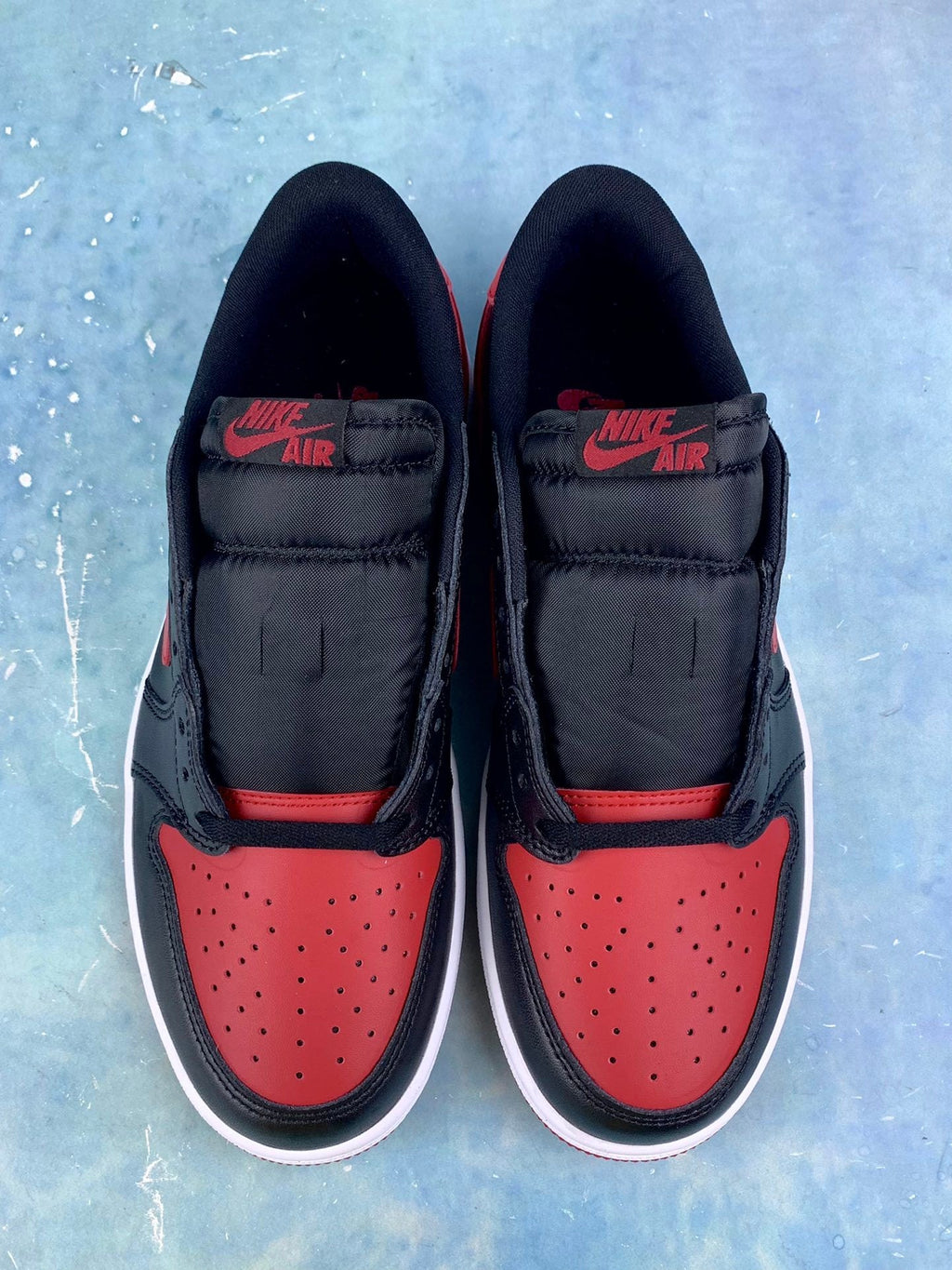 Air Jordan 1 Low Bred Black/Red 705329-001 Unisex Sneakers