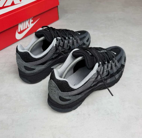 Nike P-6000 Suede (Anthracite/Black/Chrome/Metallic Silver)
