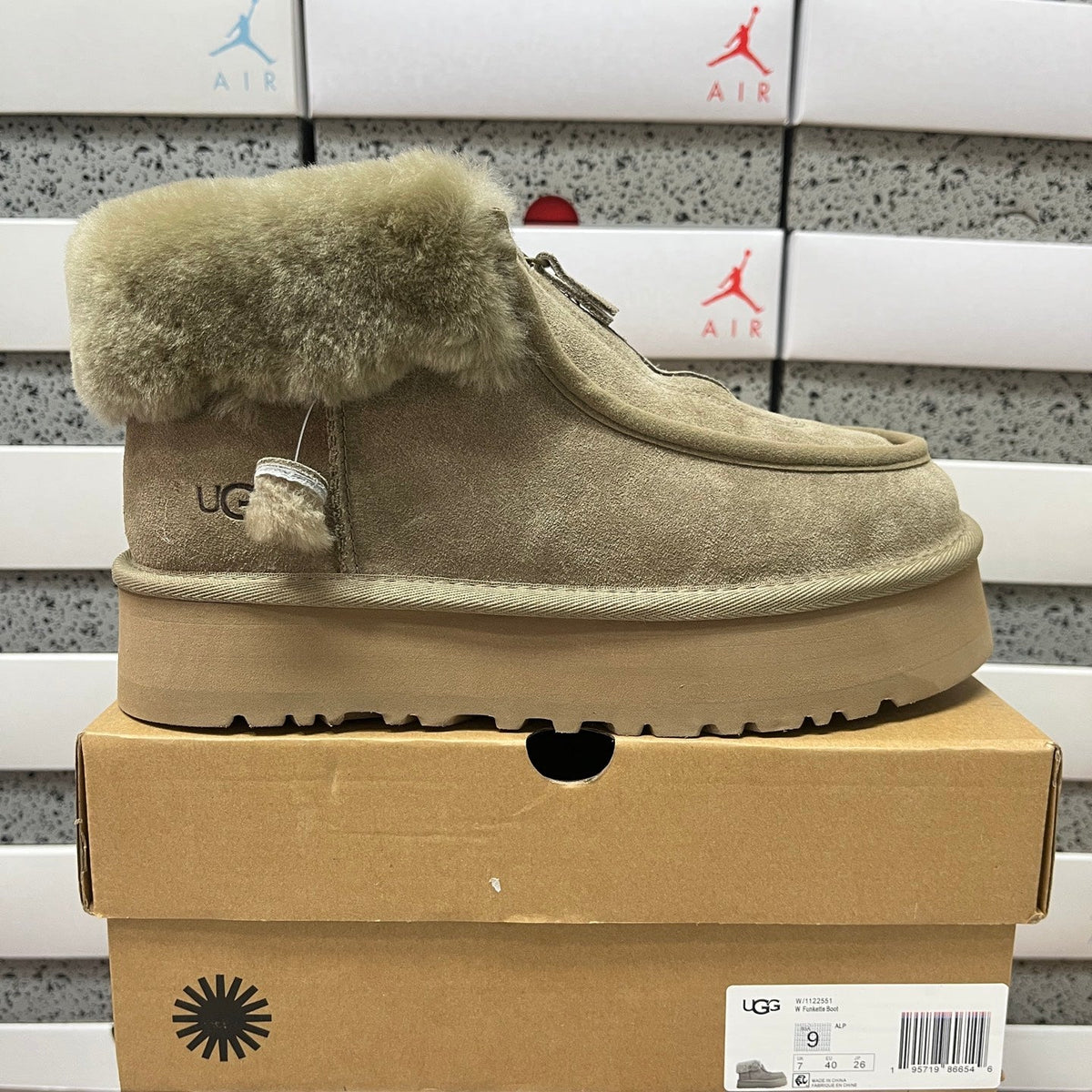 UGG Tazz Platform Women's Slip-On Boot – Suede Moc-Toe Boot with Tonal Shearling Cuff, Shearling Lining & Chunky SugrSole Platform in Olive
