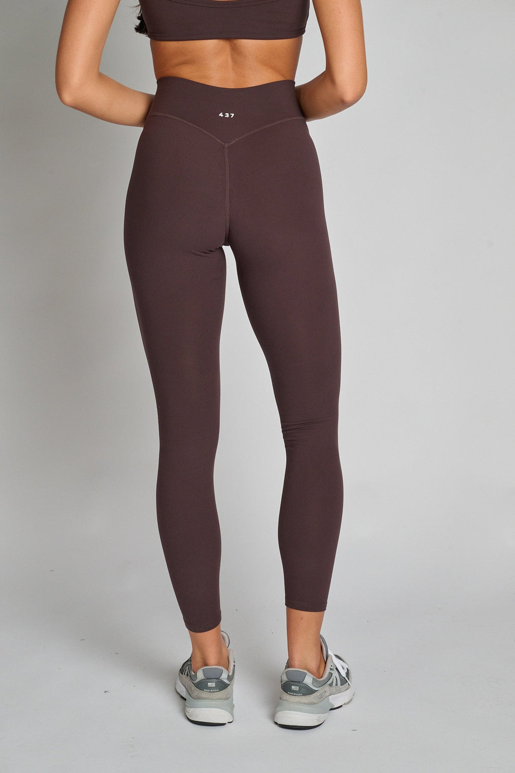 The V Legging