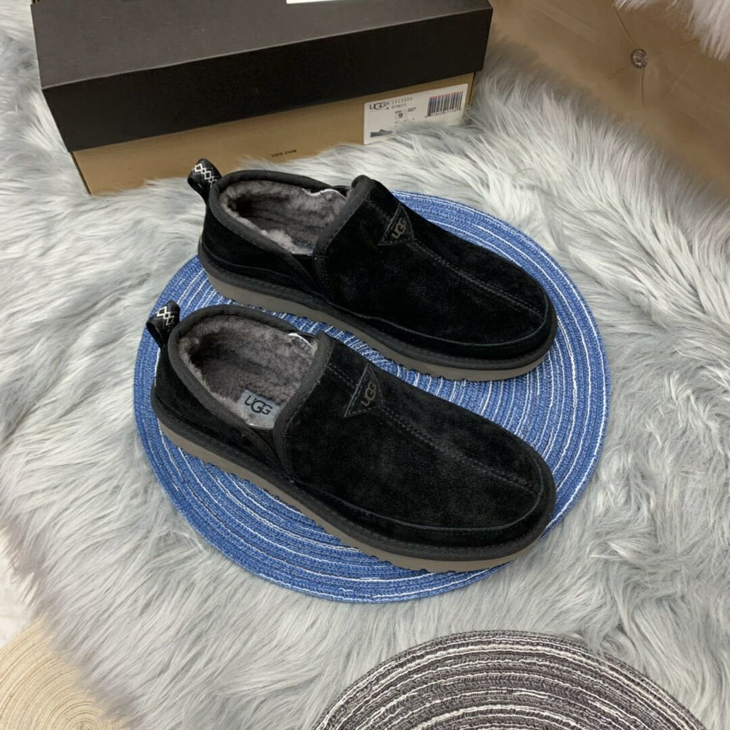 Black Men’s Slip-On Low-Top Sneakers — New Arrival | In Stock