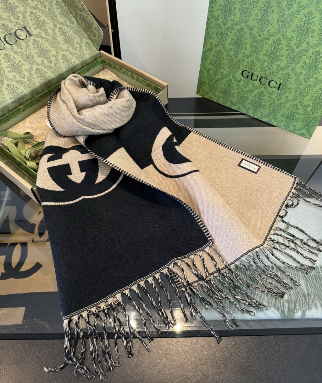 Gucci Black & Beige Fringed Scarf