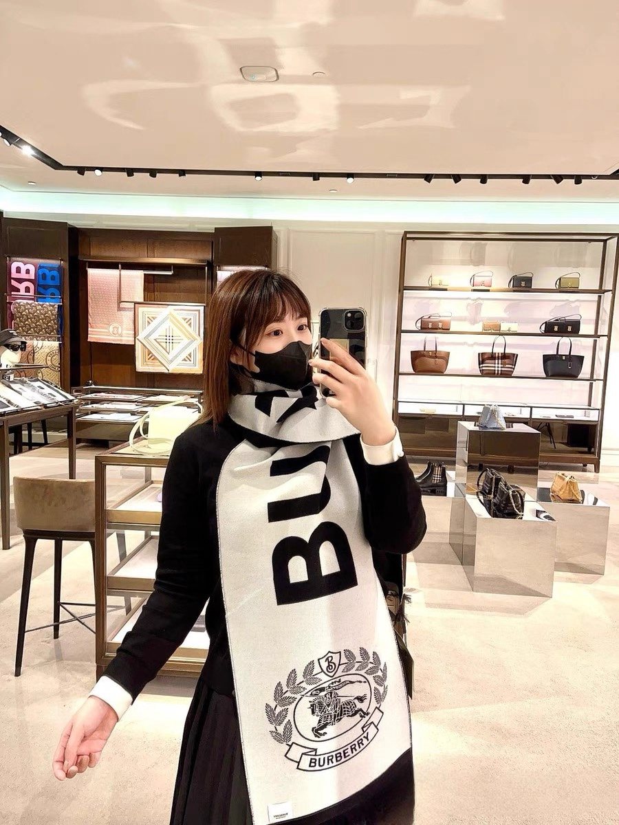 Burberry Black & Ivory Fringed Logo Scarf