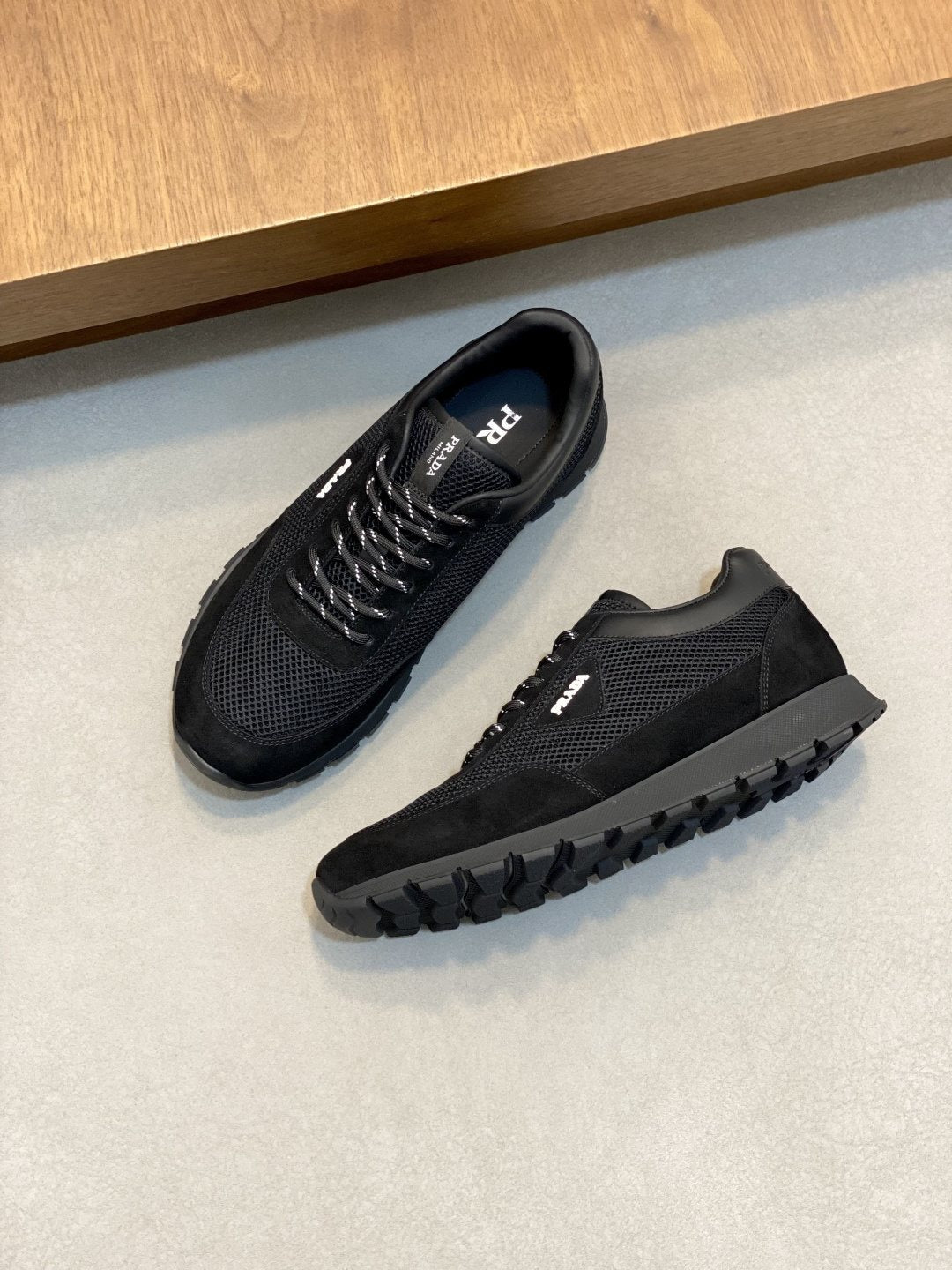 Prada Men's Panel Low-Top Sneakers - Padded Collar