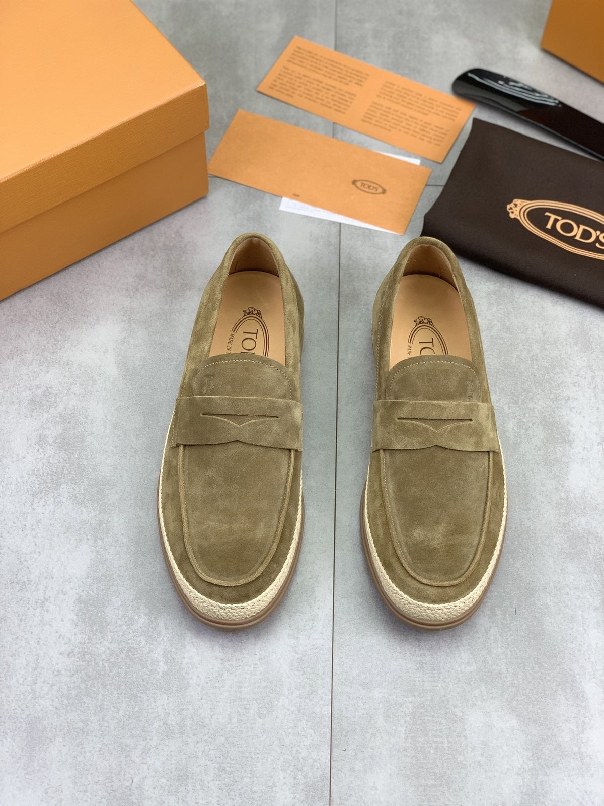 TOD'S Men's Raffia-Trim Loafers