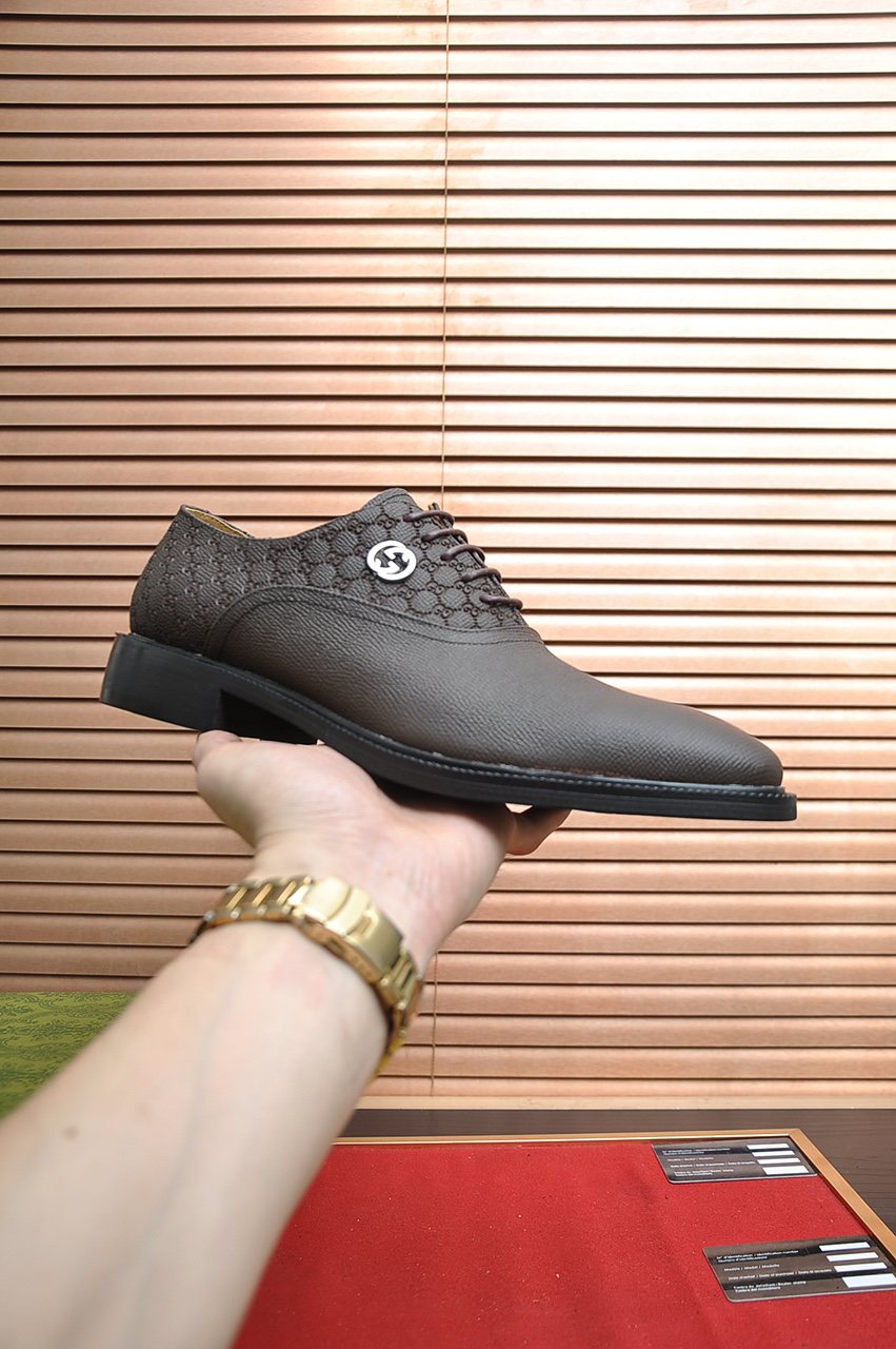 Gucci Textured-Panel Lace-Up Dress Shoes