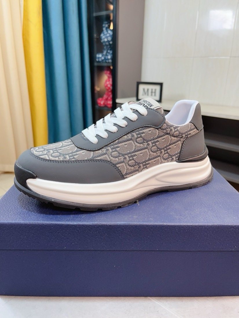 Dior Men's Patterned Low-Top Sneakers - Padded Collar