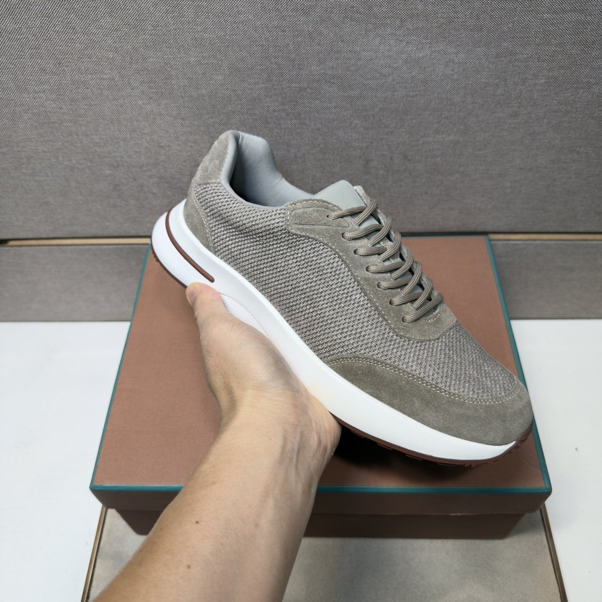 Men's Textured Mesh Casual Sneakers